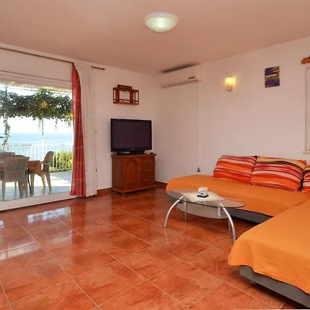 Tatil Evi House Lana Zavalatica