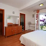 House Lana Zavalatica
