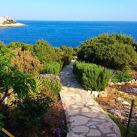 House Lana Zavalatica