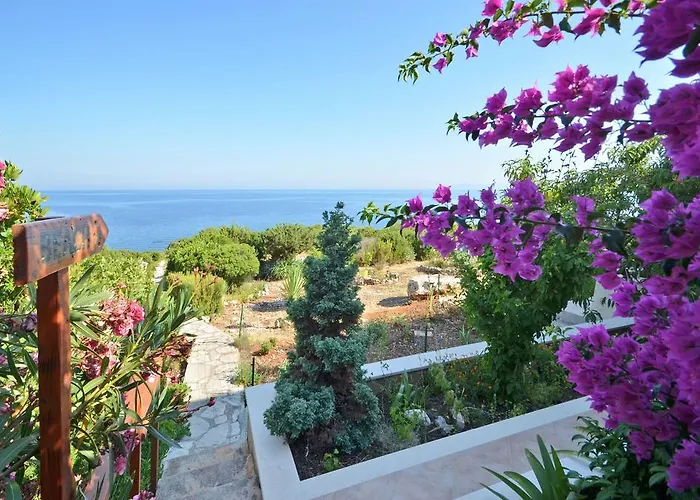 בית נופש House Lana *