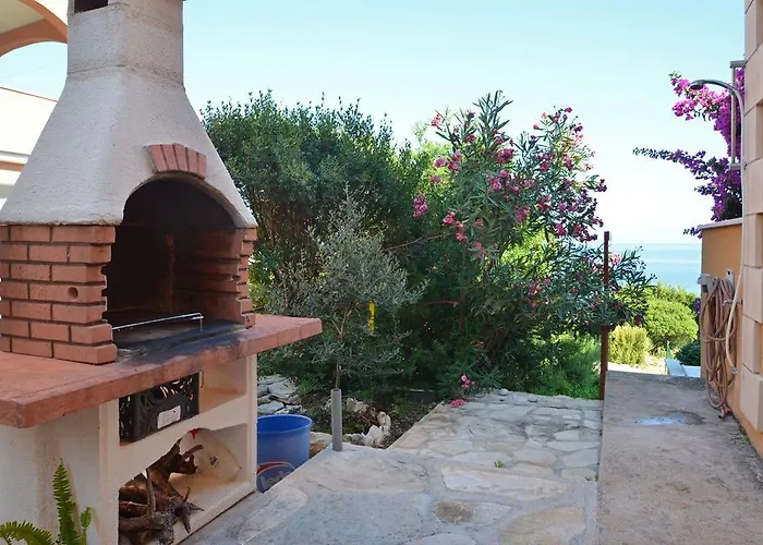 בית נופש House Lana *